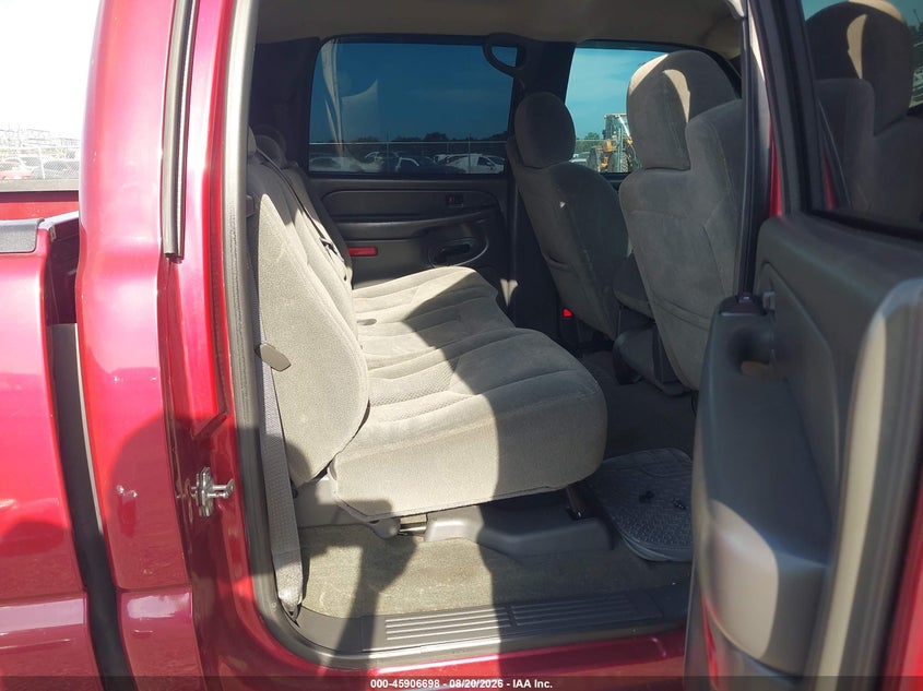 2004 CHEVROLET SILVERADO PICKUP 5.3L V-8 295HP