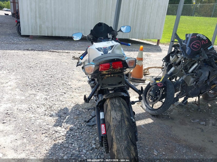 2026 SUZUKI GSX-R600 auction photo 6