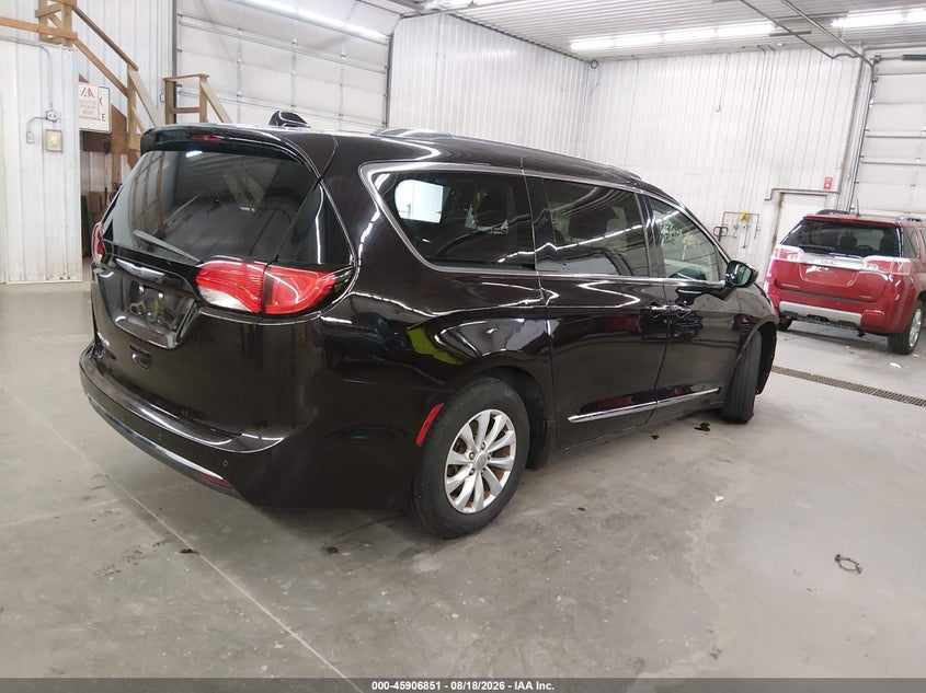 Vin: 2c4rc1bgxjr141678, lot: 46405919, chrysler pacifica touring l 20184