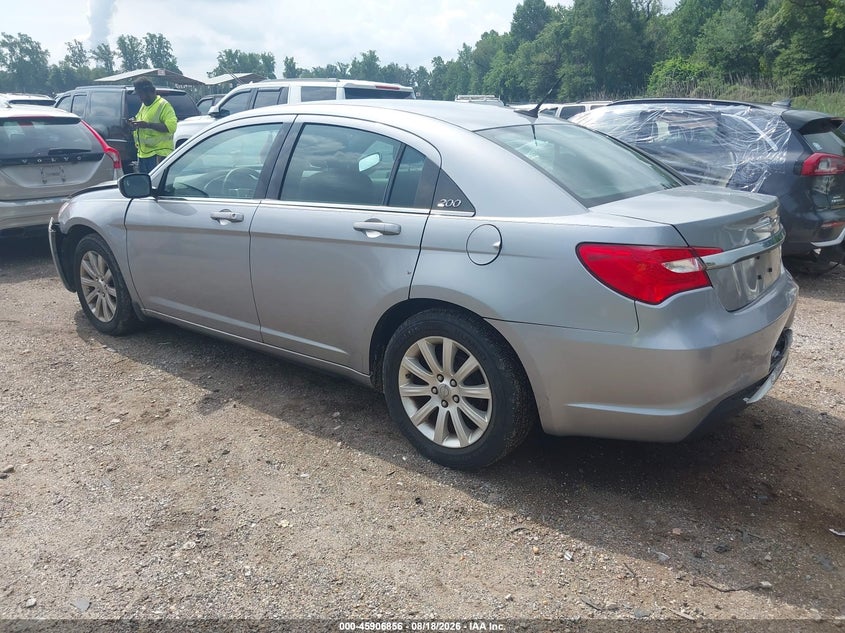 2013 CHRYSLER 200 auction photo 3