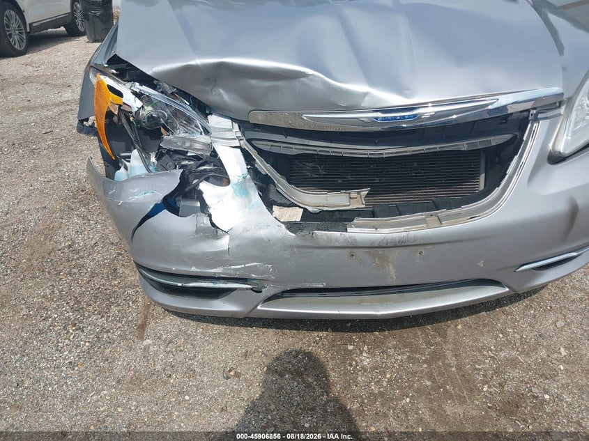 2013 CHRYSLER 200 auction photo 6