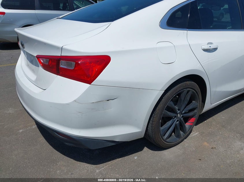 CHEVROLET MALIBU 2018 VIN 1G1ZD5ST8JF266082