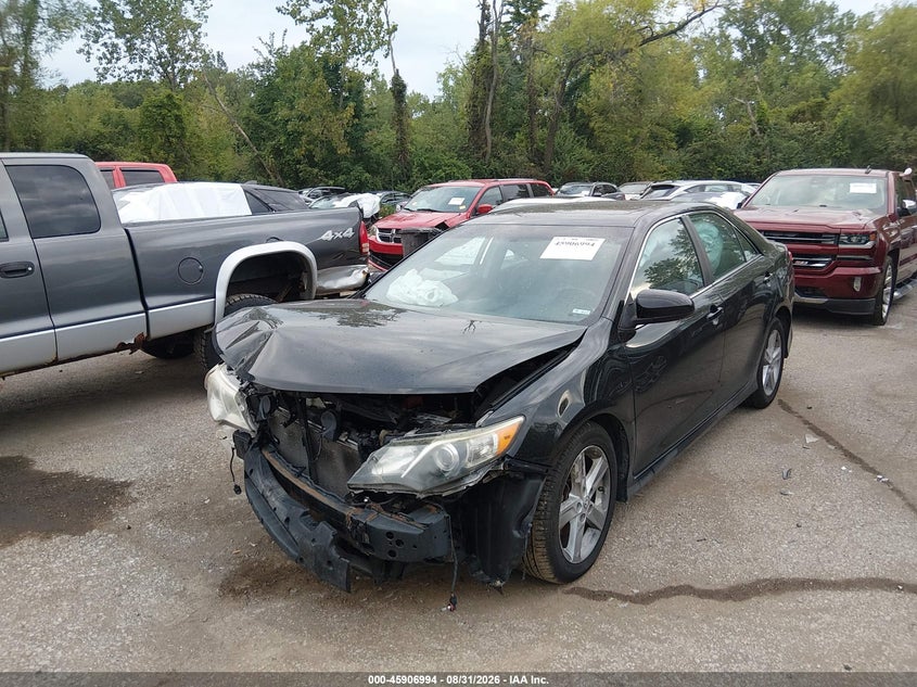 2014 Toyota Camry, Front End, IAAI, VIN 4T1BF1FK3EU854093 — photo 2