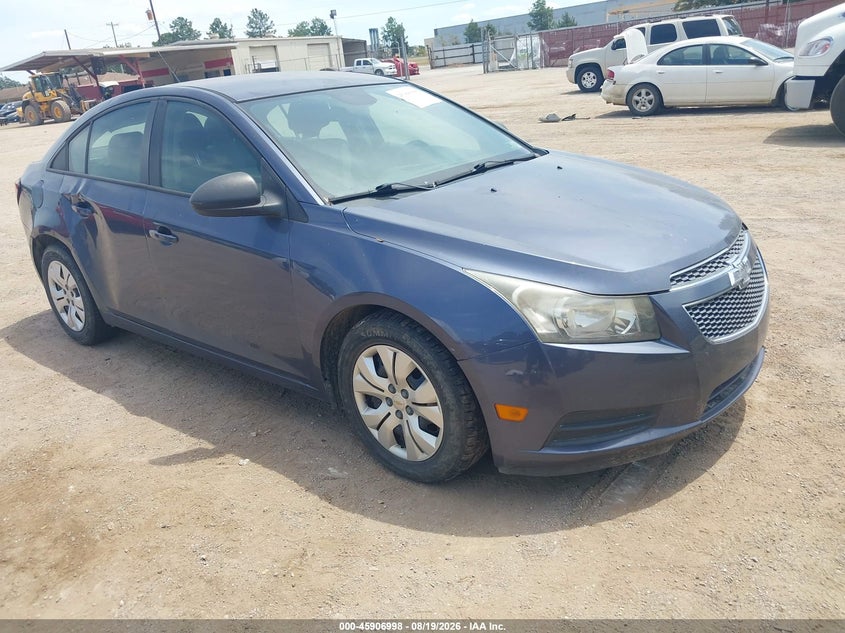 2013 CHEVROLET CRUZE auction photo 1