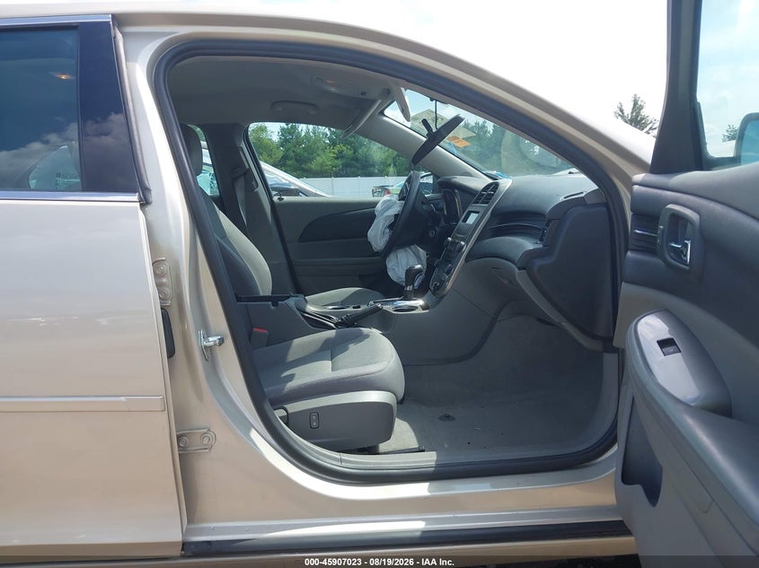 2014 CHEVROLET MALIBU auction photo 5