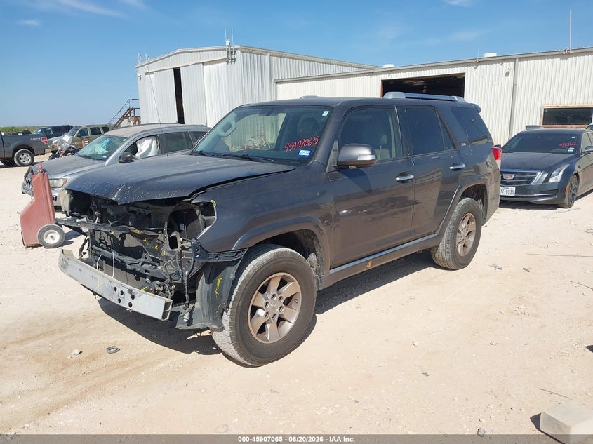 2010 Toyota 4Runner, Front End, IAAI, VIN JTEZU5JR4A5001710 — photo 2