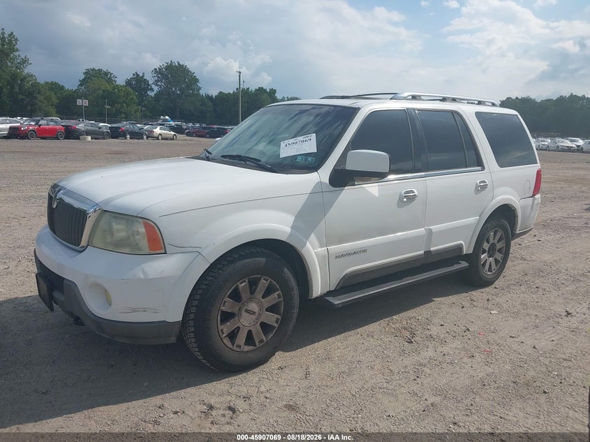 2004 LINCOLN NAVIGATOR auction photo 2