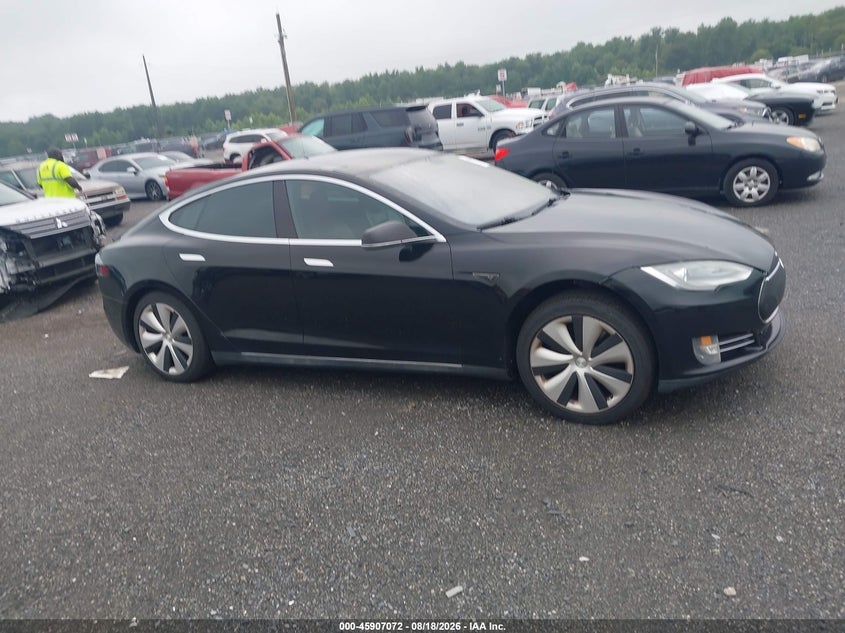 TESLA MODEL S 2013 VIN 5YJSA1CG2DFP14630
