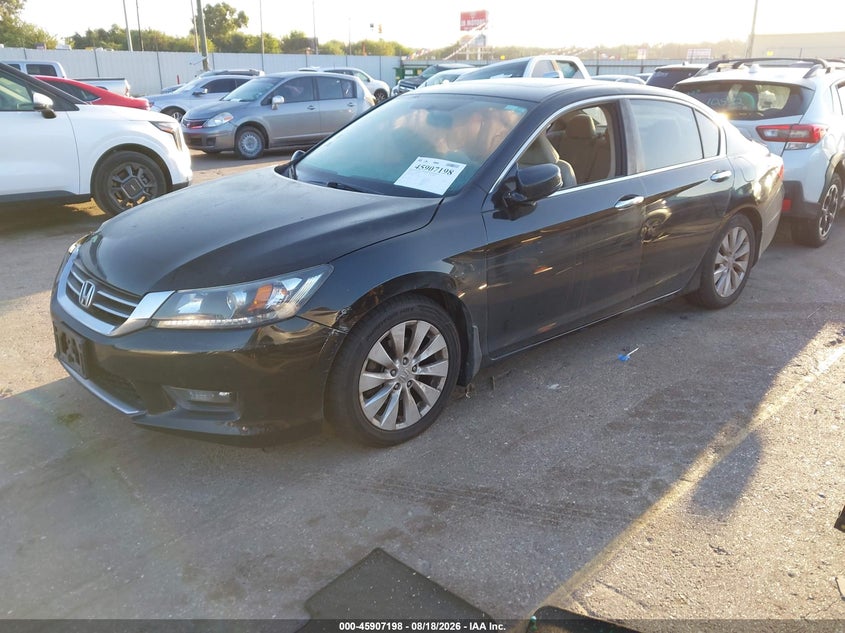 2014 Honda Accord, Right Side, IAAI, VIN 1HGCR2F75EA233393 — photo 2