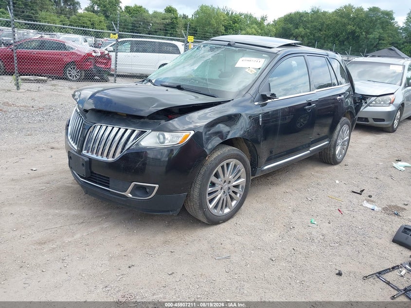2011 Lincoln MKX, Удар спереди, IAAI, VIN 2LMDJ8JK1BBJ00073 — фото 2