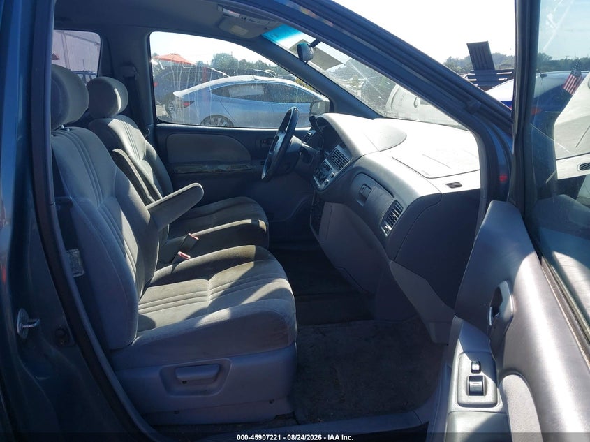 2000 TOYOTA SIENNA auction photo 5