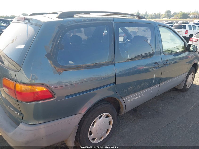 2000 TOYOTA SIENNA auction photo 6