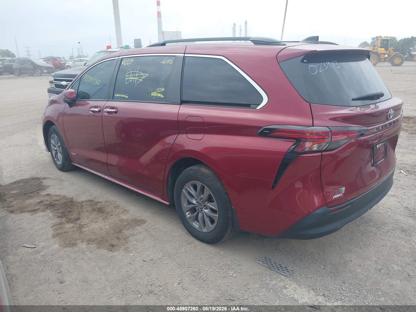 2021 TOYOTA SIENNA auction photo 3