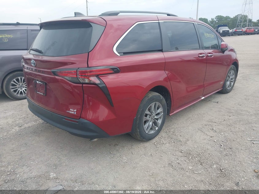 2021 TOYOTA SIENNA auction photo 4
