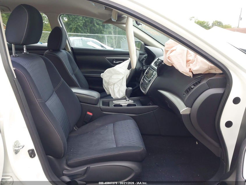 2016 NISSAN ALTIMA auction photo 5