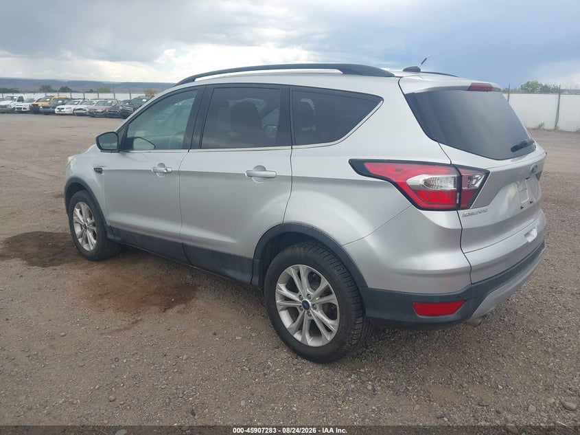 Vin: 1fmcu9gd9hud66375, lot: 46406351, ford escape se 20173
