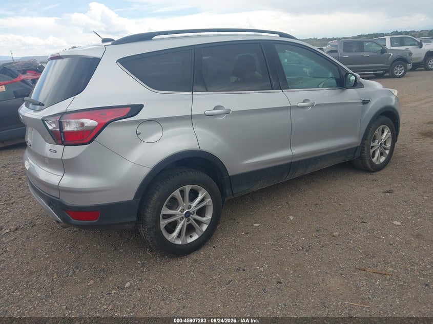 2017 FORD ESCAPE auction photo 4