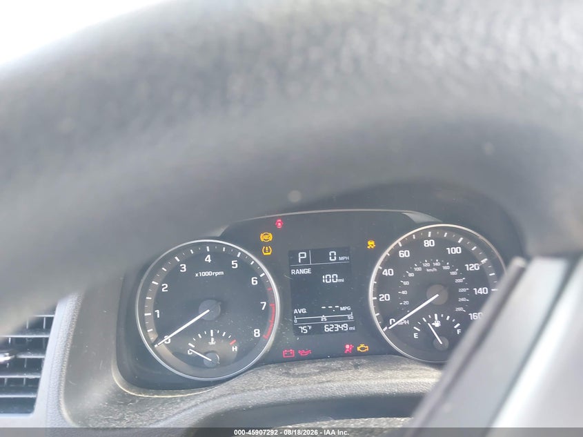 2017 HYUNDAI ELANTRA auction photo 7