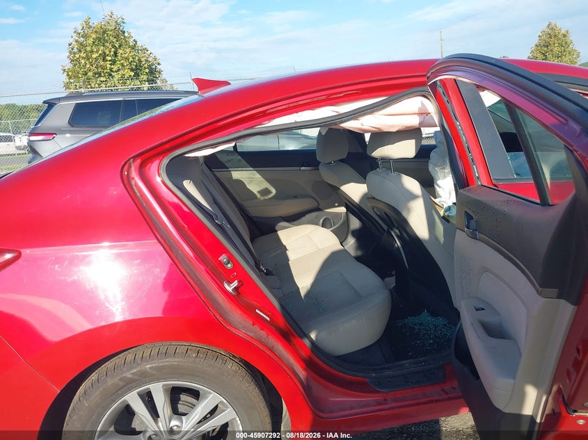 2017 HYUNDAI ELANTRA auction photo 8