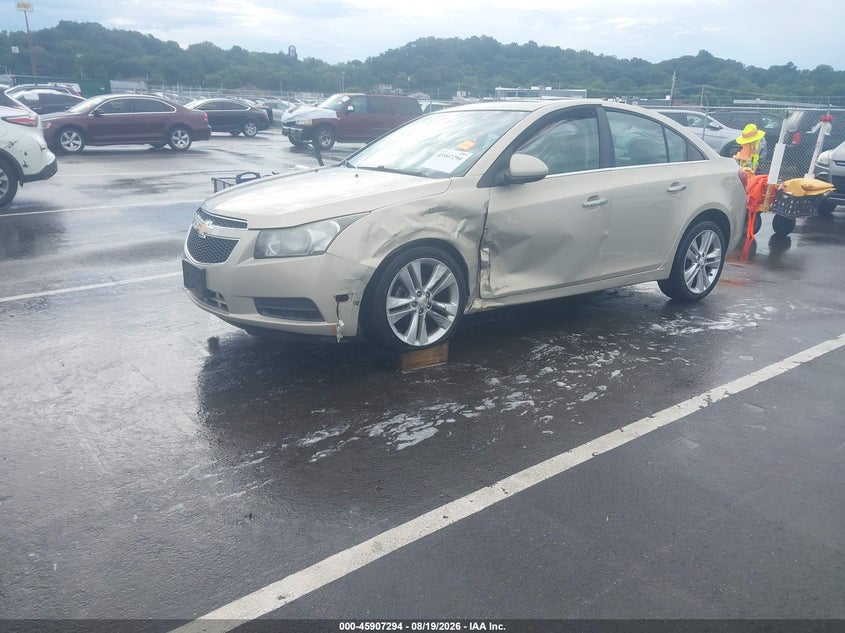 2011 Chevrolet Cruze, Левый бок, IAAI, VIN 1G1PH5S98B7107784 — фото 2