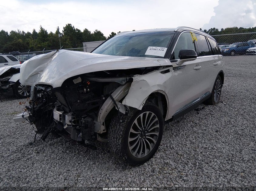2022 LINCOLN AVIATOR auction photo 2