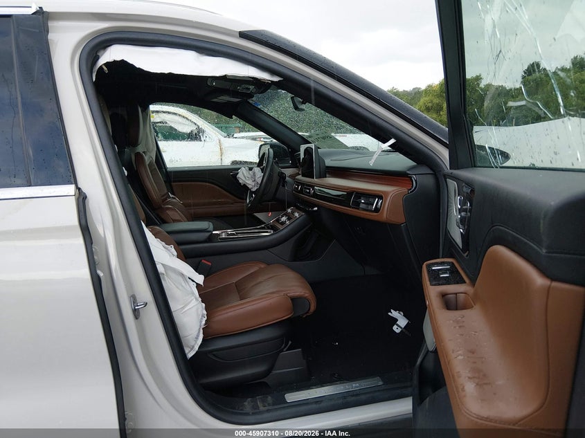 2022 LINCOLN AVIATOR auction photo 5