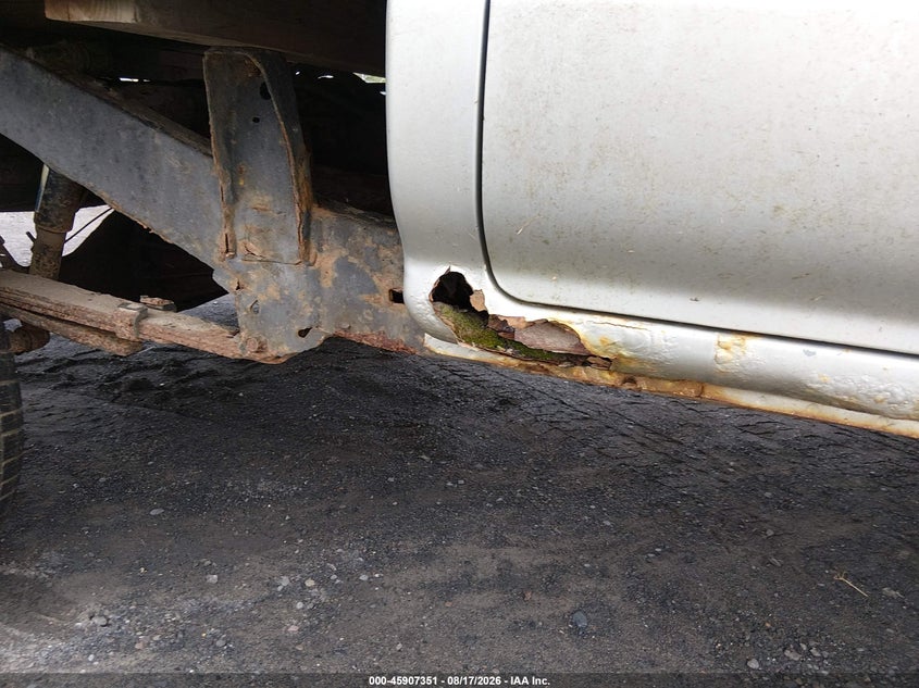 2002 TOYOTA TACOMA auction photo 6