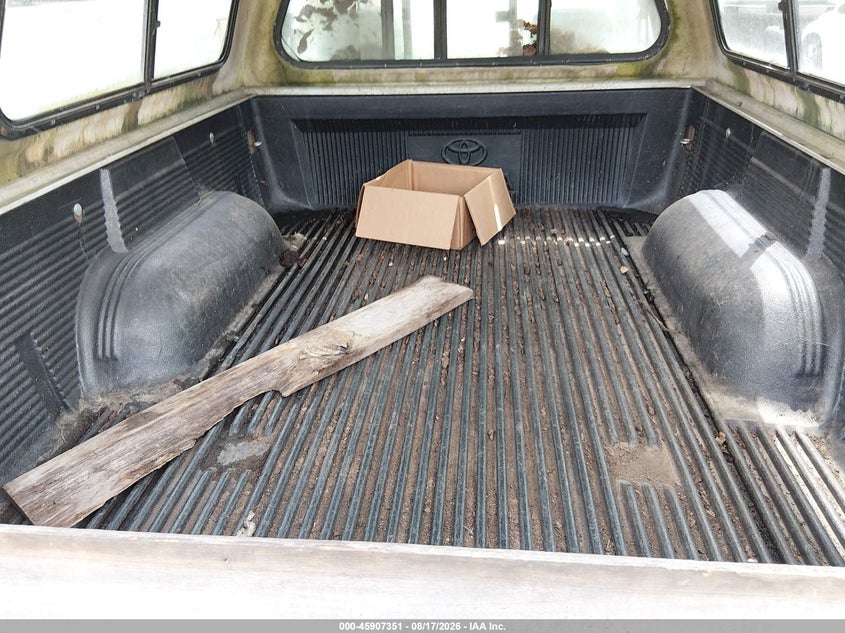 2002 TOYOTA TACOMA auction photo 8