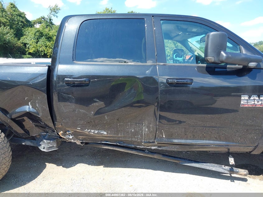 RAM 2500 2018 VIN 3C6UR5FL5JG386716