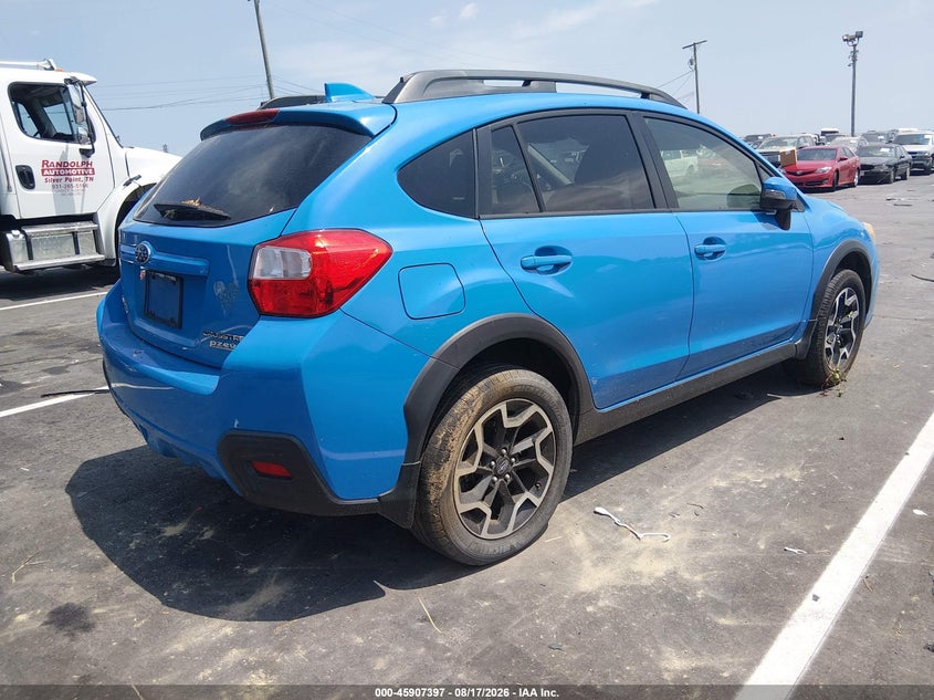 2016 SUBARU CROSSTREK auction photo 4