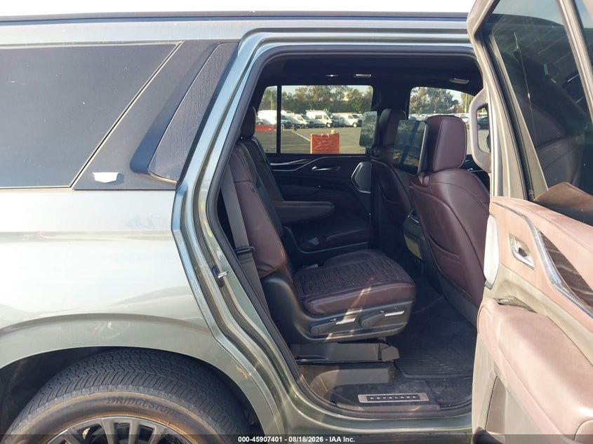 2024 CADILLAC ESCALADE auction photo 8