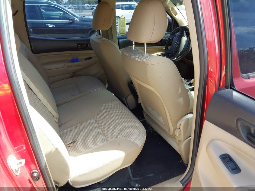 2012 TOYOTA TACOMA auction photo 8