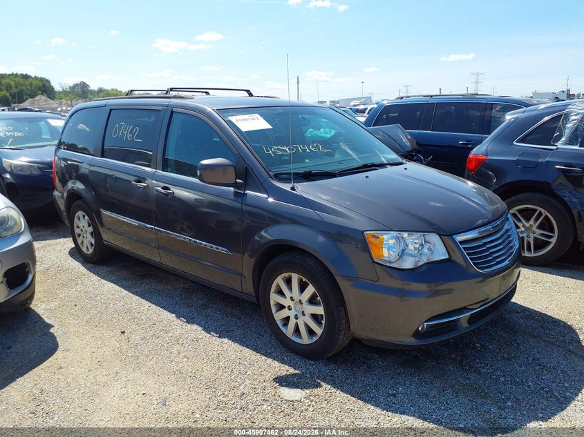 2015 CHRYSLER TOWN & COUNTRY auction photo 1