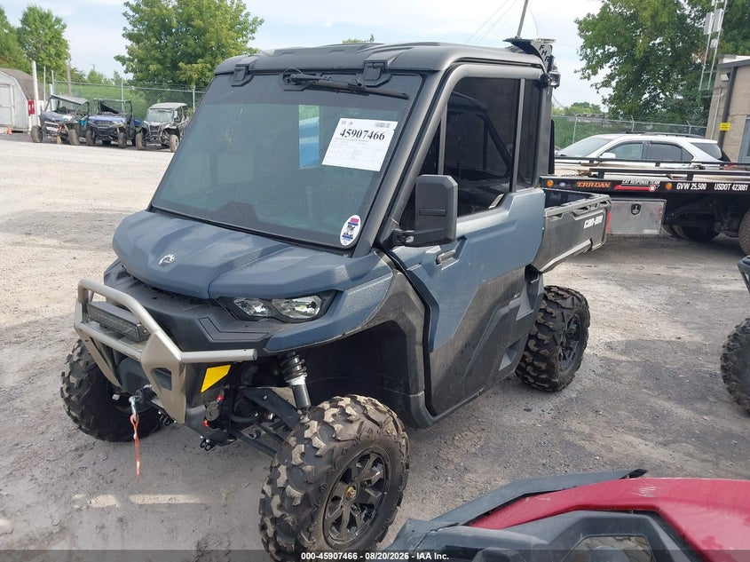 CAN-AM DEFENDER 2025