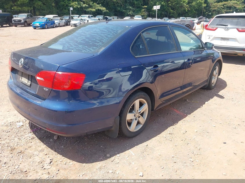 2012 VOLKSWAGEN JETTA auction photo 4