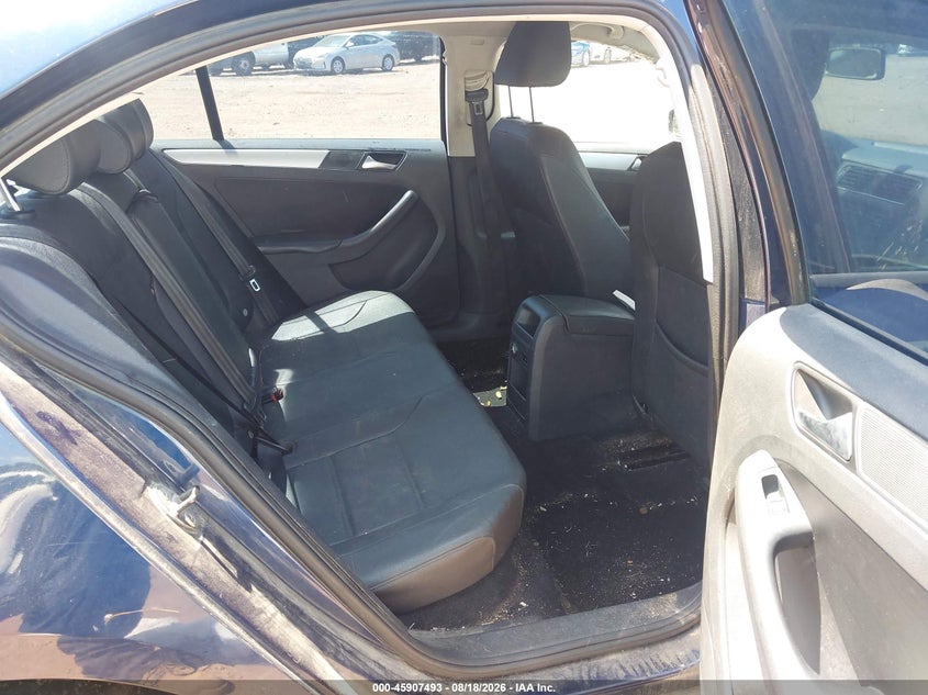 2012 VOLKSWAGEN JETTA auction photo 8