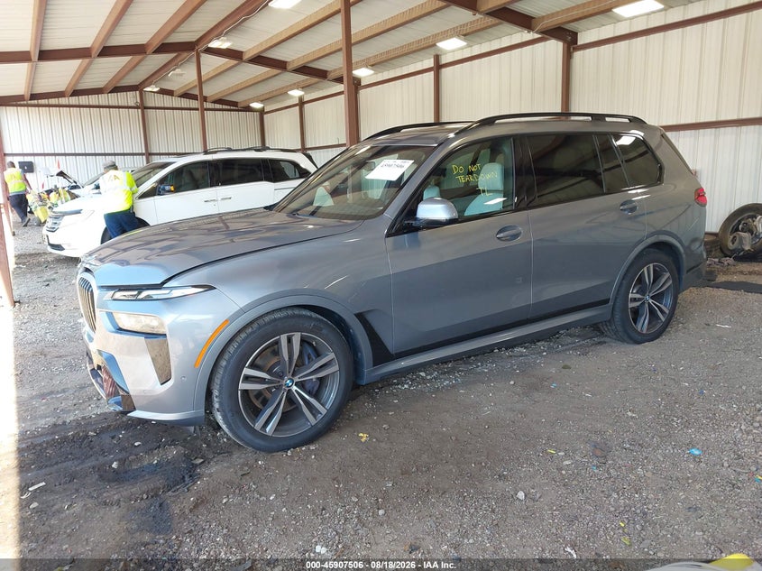 2023 BMW X7, Front End, IAAI, VIN 5UX23EM08P9R32118 — photo 2