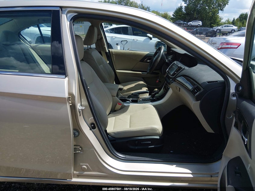 2016 HONDA ACCORD auction photo 5