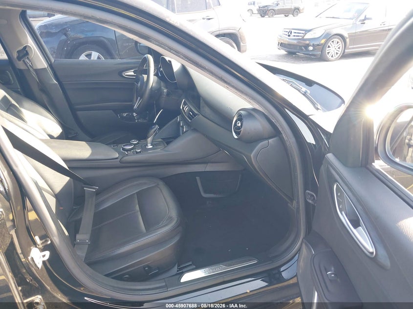 2019 ALFA ROMEO GIULIA auction photo 5