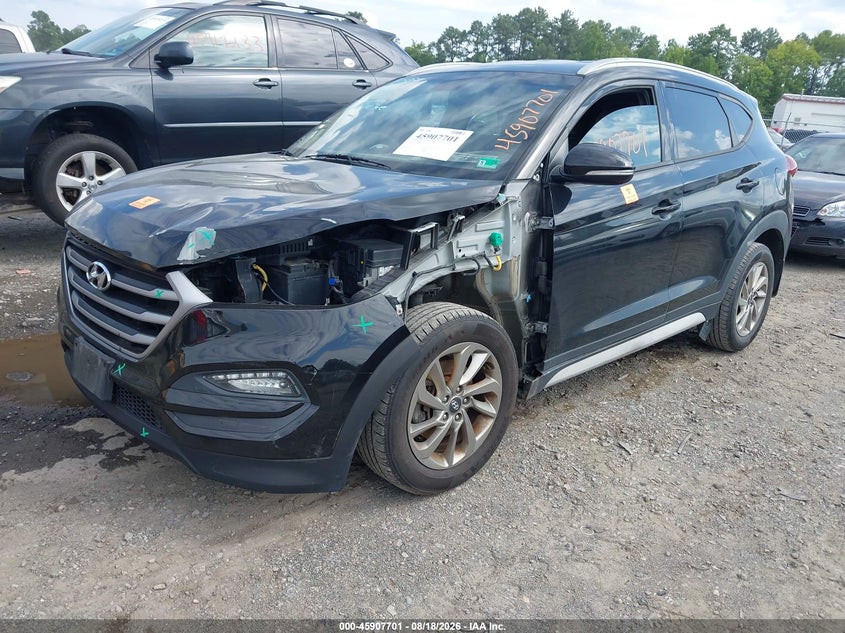 2017 HYUNDAI TUCSON auction photo 2