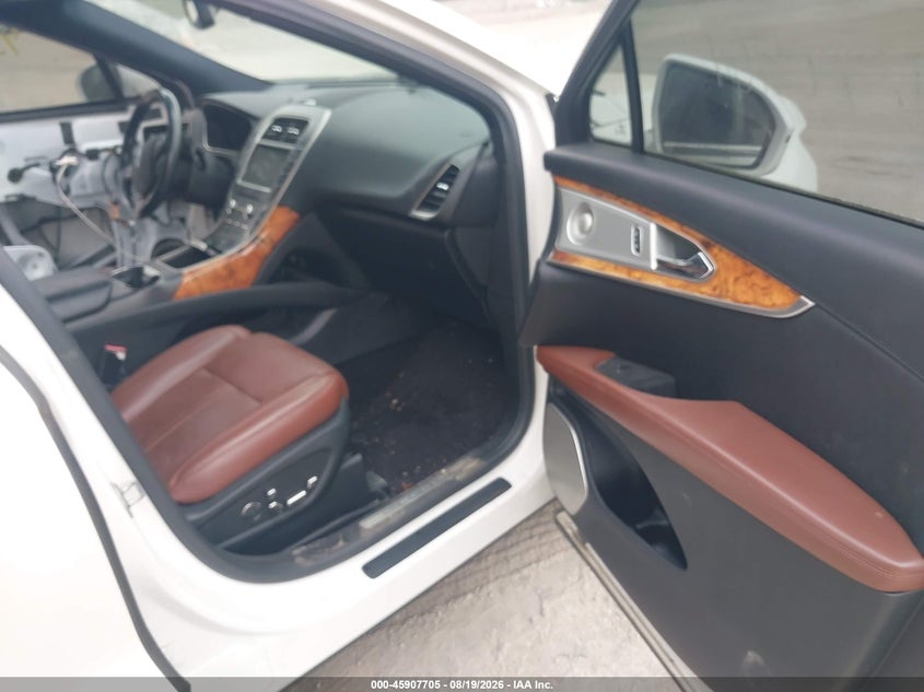 2016 LINCOLN MKX auction photo 5