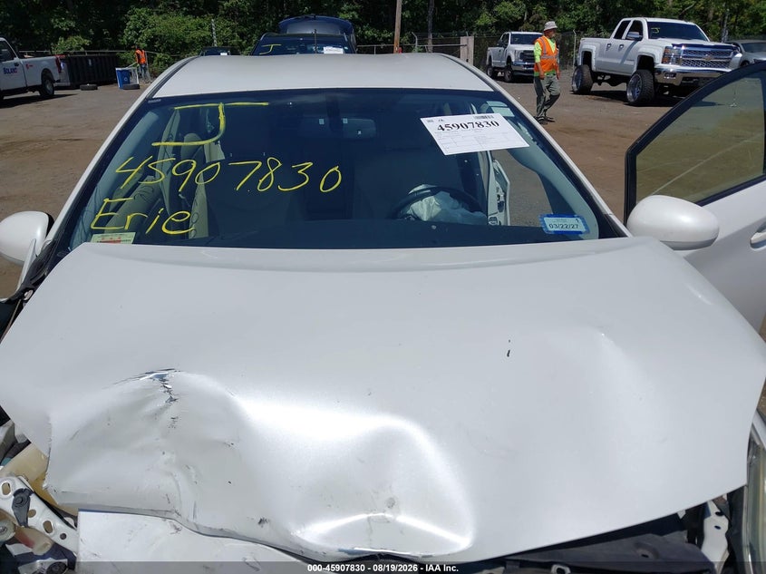 2014 TOYOTA PRIUS HATCHBACK 1.8L I-4 DOHC, VVT, 98HP