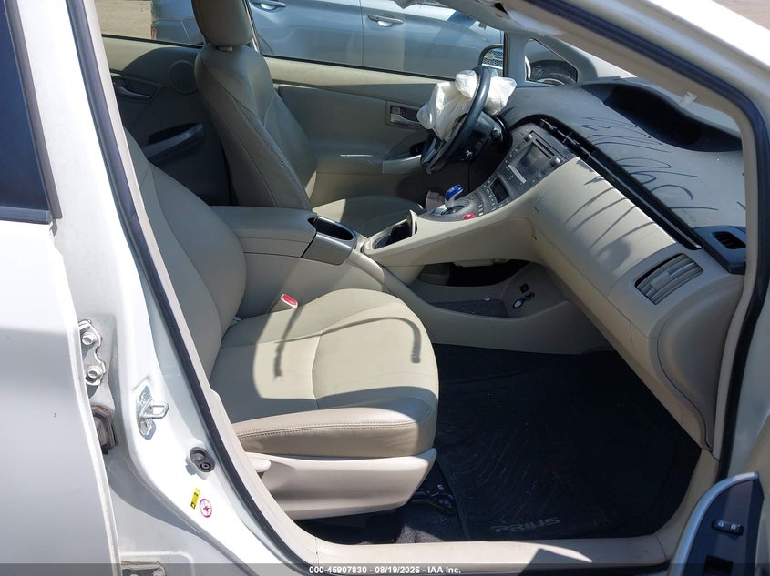 2014 TOYOTA PRIUS HATCHBACK 1.8L I-4 DOHC, VVT, 98HP
