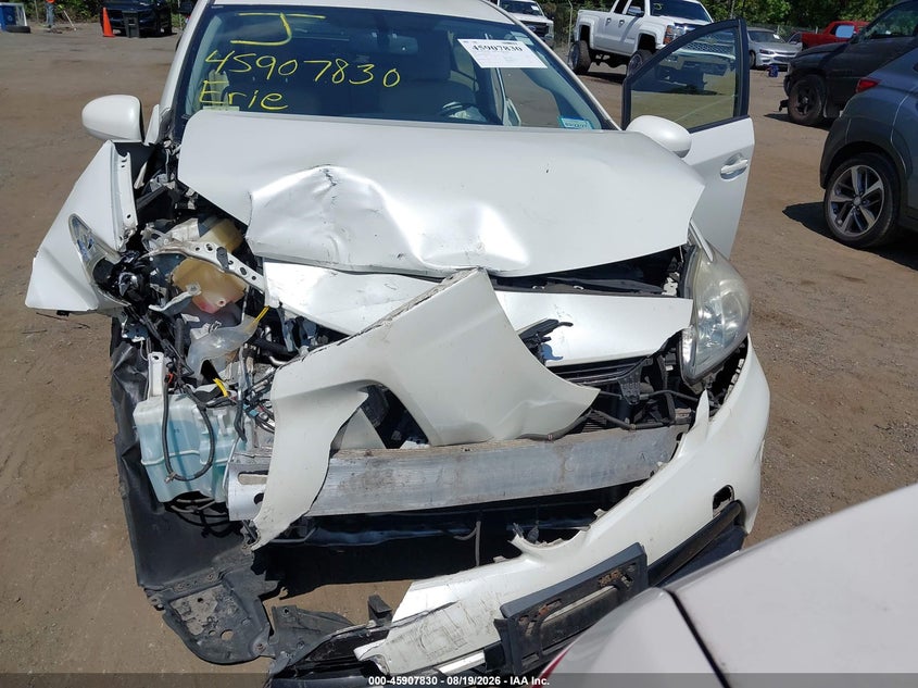 2014 TOYOTA PRIUS HATCHBACK 1.8L I-4 DOHC, VVT, 98HP