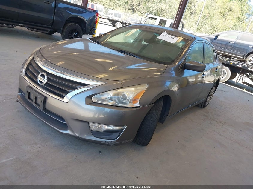 2015 Nissan Altima, Right Front, IAAI, VIN 1N4AL3AP9FC434262 — photo 2