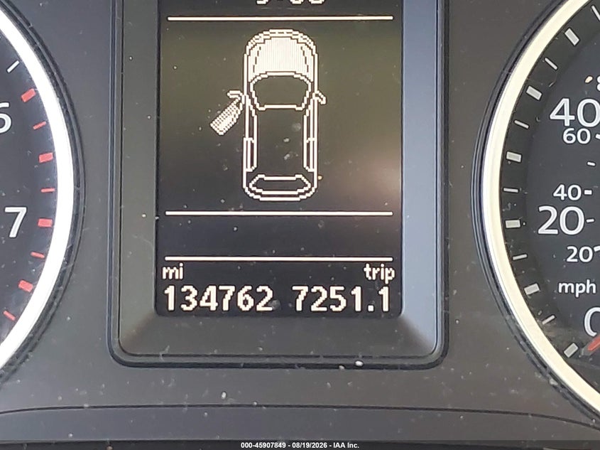 VOLKSWAGEN TIGUAN 2017 VIN WVGSV7AX1HW513485