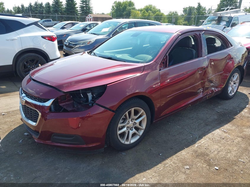 2015 Chevrolet Malibu, Левый бок, IAAI, VIN 1G11C5SL4FF107616 — фото 2