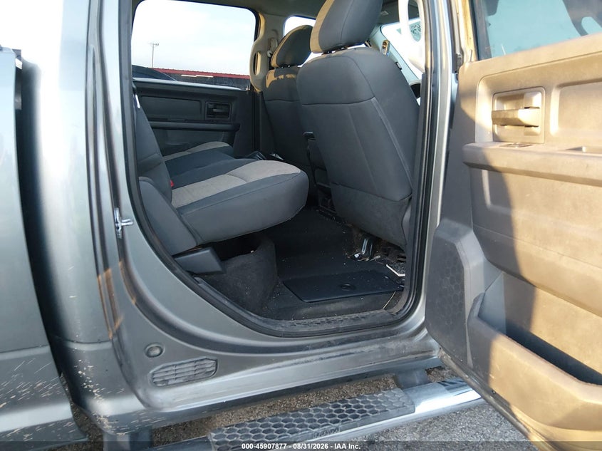 2012 RAM 2500 ST · Фото 7