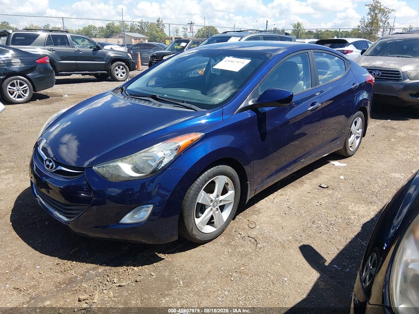2013 HYUNDAI ELANTRA auction photo 2