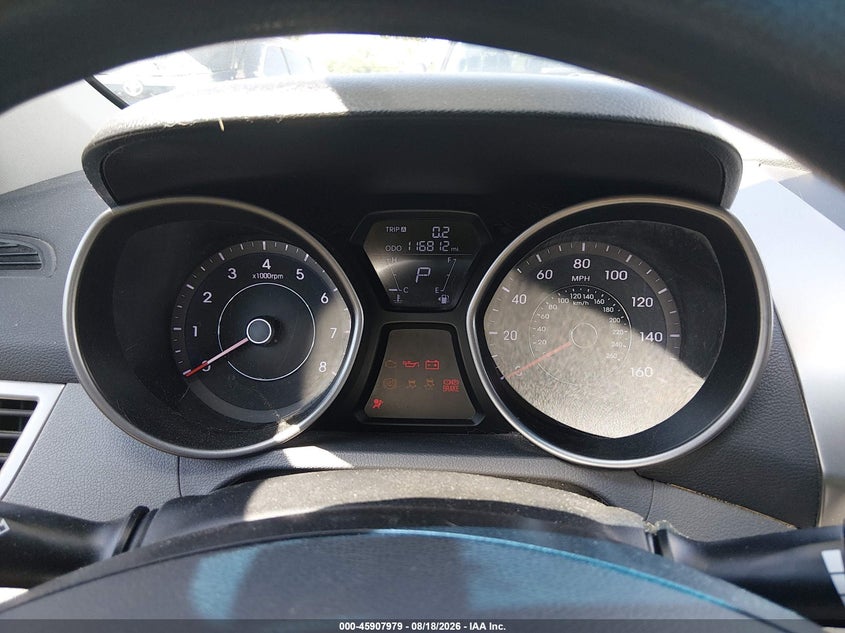 2013 HYUNDAI ELANTRA auction photo 7